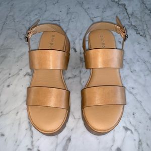 BRAND NEW PLATFORM SANDALS